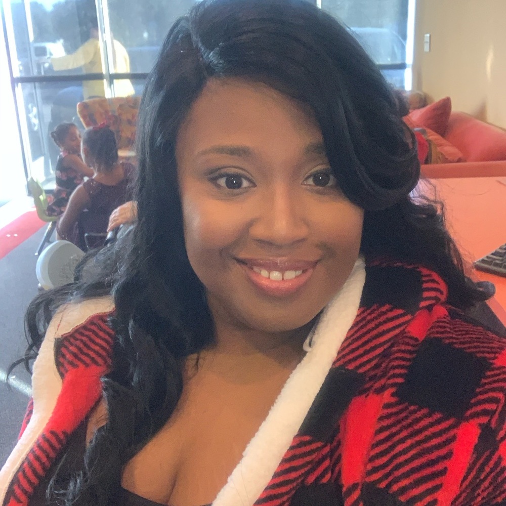 Meet your Posher, Shira